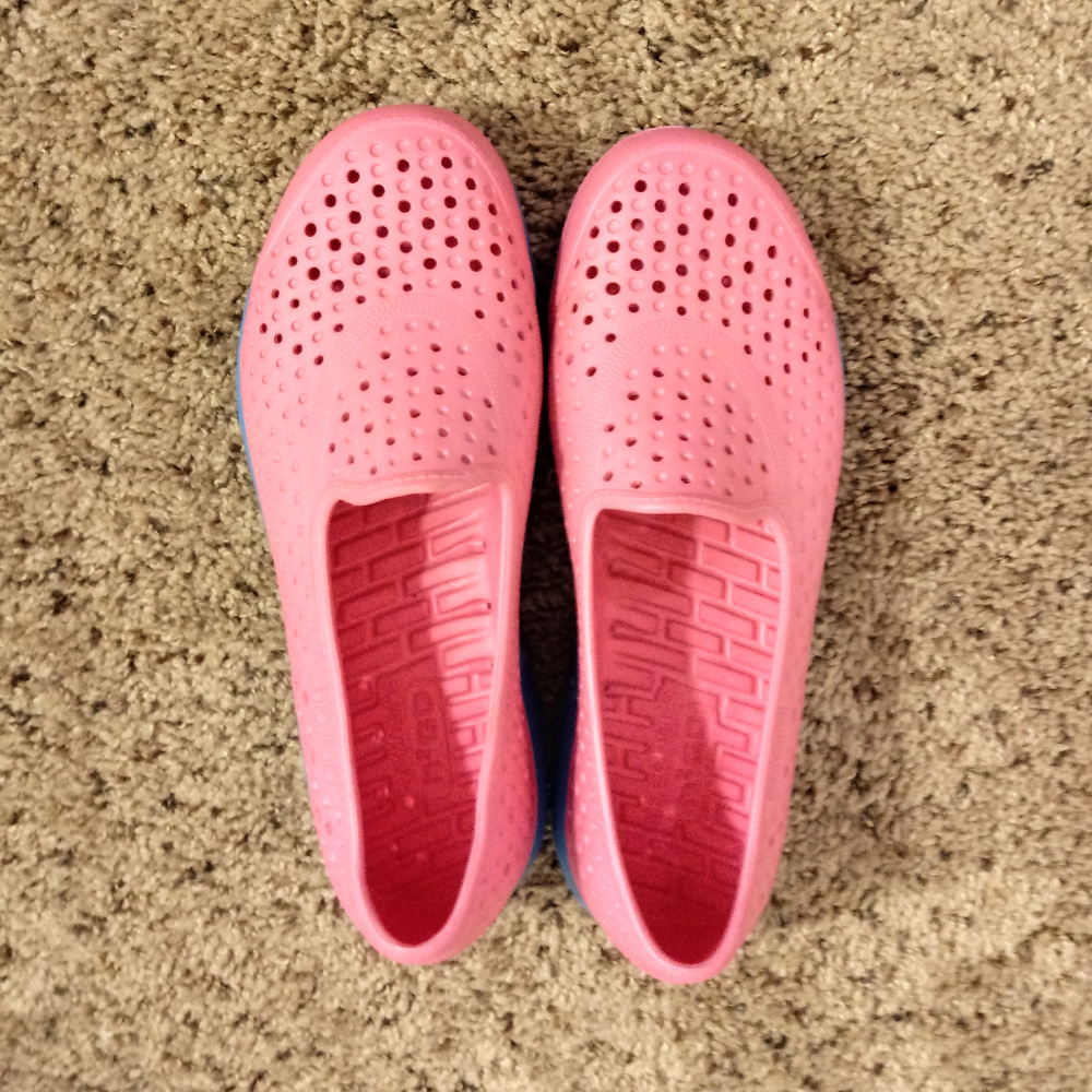 Skechers h2Go pink/blue size 8